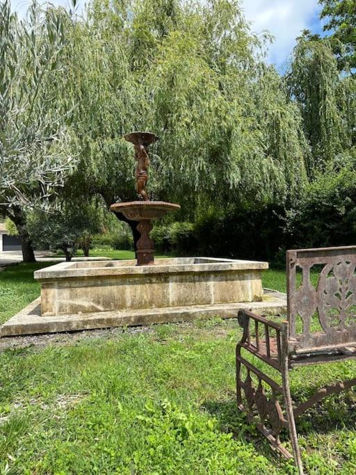 Villa Des Jacinthes Tarascon Eksteriør billede