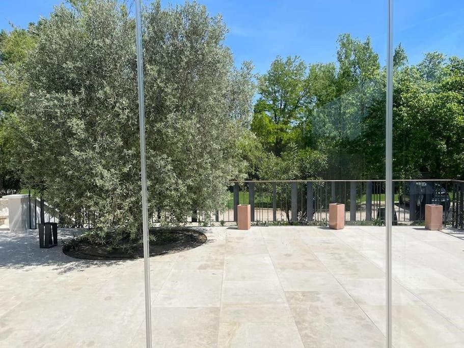 Villa Des Jacinthes Tarascon Eksteriør billede