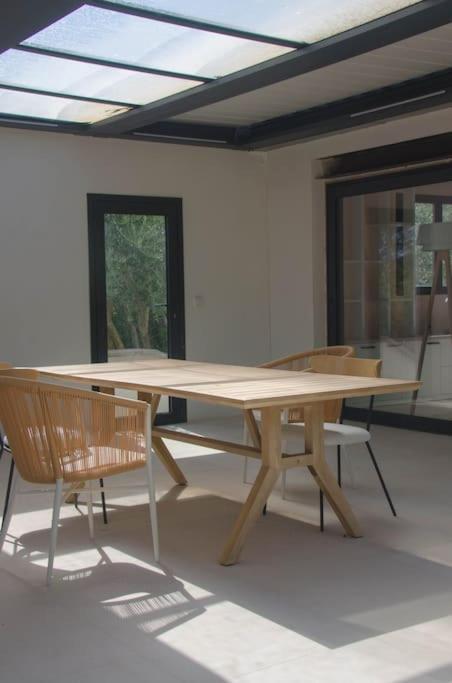 Villa Des Jacinthes Tarascon Eksteriør billede