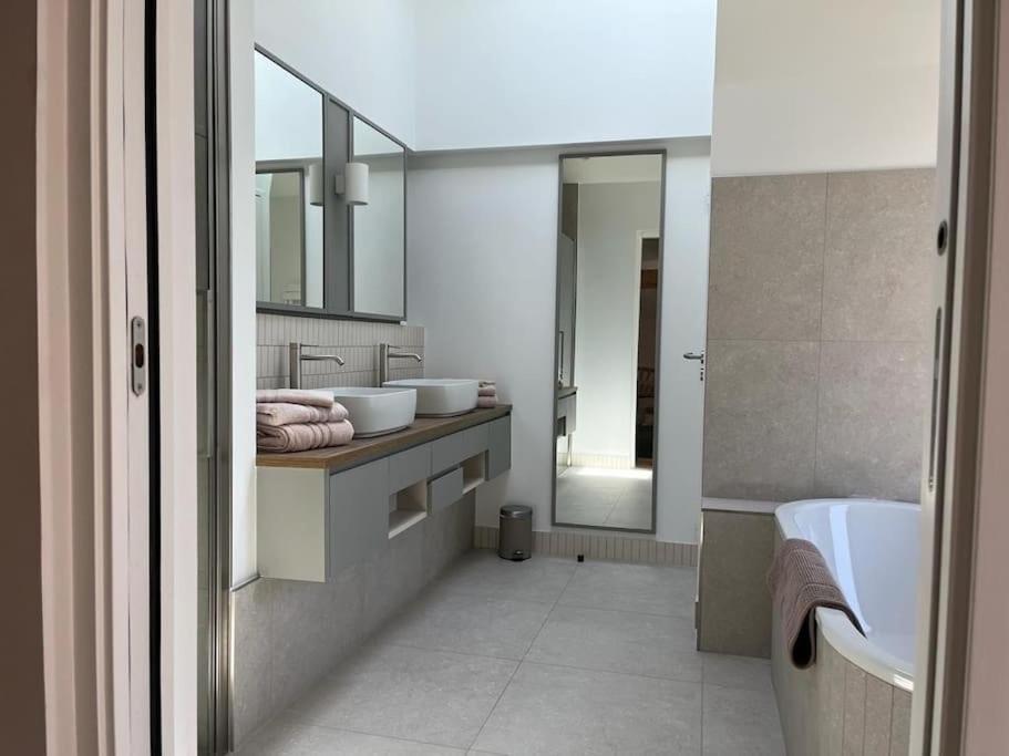Villa Des Jacinthes Tarascon Eksteriør billede