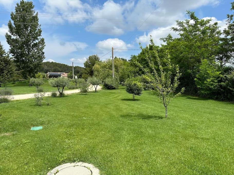 Villa Des Jacinthes Tarascon Eksteriør billede